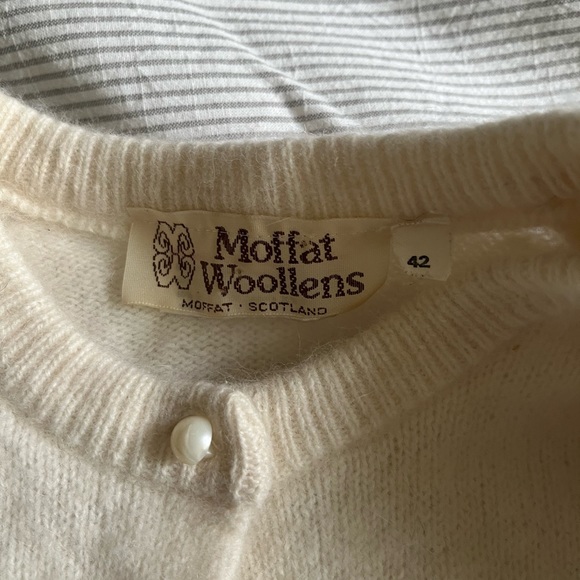 🌟3 for $25🌟 Moffat Woolens Scotland Knit Cardigan - Picture 2 of 2